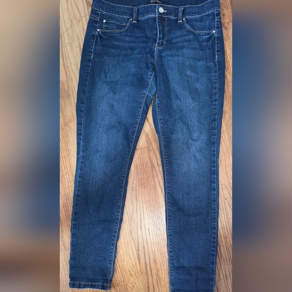 White House/Black Market Jeans-size Medium/Regular. Skinny Ankle
